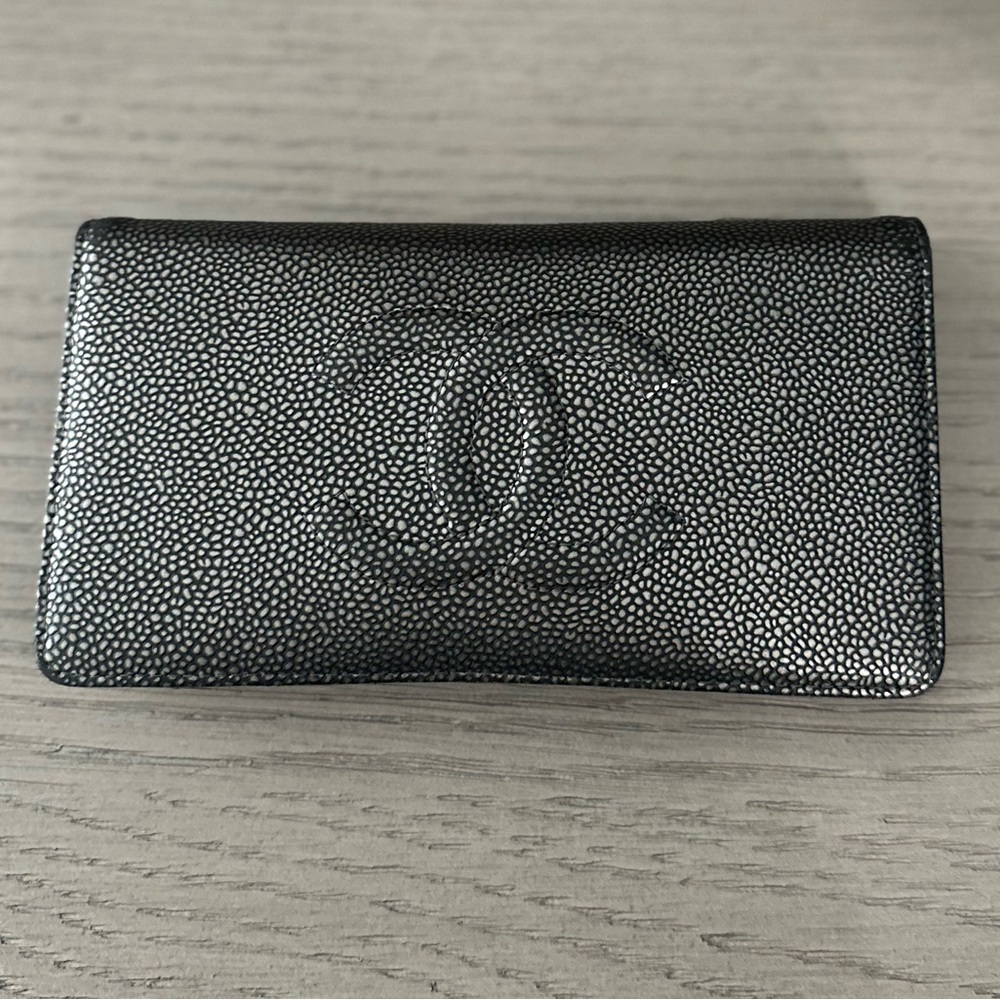 LIKE NEW CHANEL CAVIAR BI FOLD WALLET